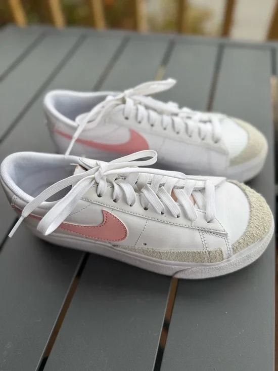 Nike Blazer Platform Sneaker - Women's - Picture 1 of 5